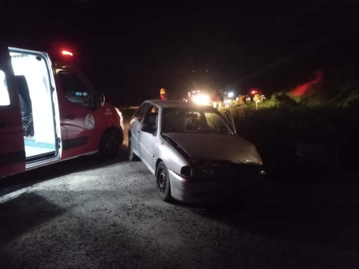 Acidente entre dois carros é registrado na SC-114, em Itaiópolis